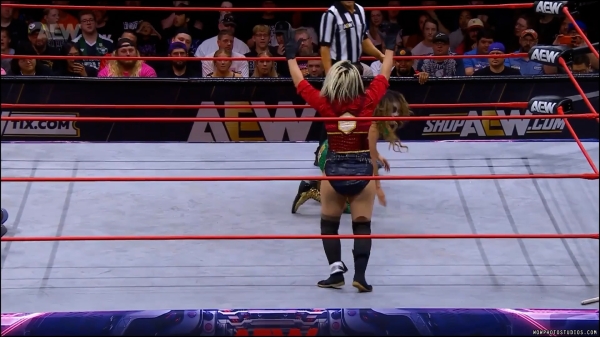 Click to view full size image
==============
wowcollision20240831_00_04_27_05_Still1055.jpg wowcollision20240831_00_04_27_05_Still1055.jpg