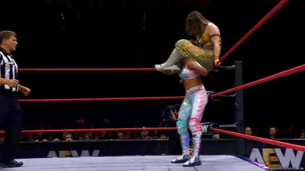 Click to view full size image
==============
wowcollision20240914_00_00_56_20_Still299.jpg wowcollision20240914_00_00_56_20_Still299.jpg