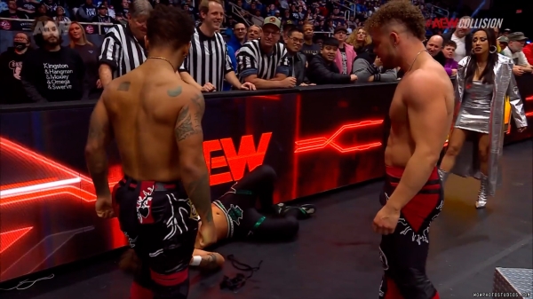 Click to view full size image
==============
wowcollision20250104_00_04_13_00_Still367.jpg wowcollision20250104_00_04_13_00_Still367.jpg