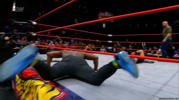 Click to view full size image
==============
wowcollision20250111_00_06_03_05_Still327.jpg wowcollision20250111_00_06_03_05_Still327.jpg