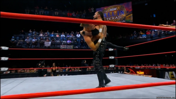 Click to view full size image
==============
wowcollision20250118_00_02_23_15_Still116.jpg wowcollision20250118_00_02_23_15_Still116.jpg