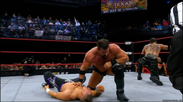 Click to view full size image
==============
wowcollision20250118_00_02_27_20_Still124.jpg wowcollision20250118_00_02_27_20_Still124.jpg