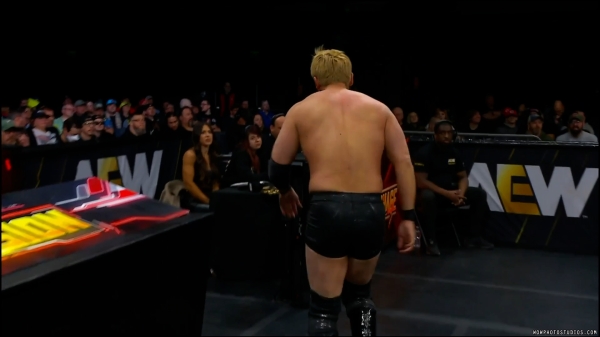 Click to view full size image
==============
wowcollision20250118_00_03_49_05_Still200.jpg wowcollision20250118_00_03_49_05_Still200.jpg