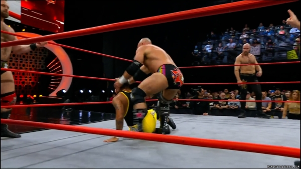 Click to view full size image
==============
wowcollision20250118_00_04_52_10_Still384.jpg wowcollision20250118_00_04_52_10_Still384.jpg