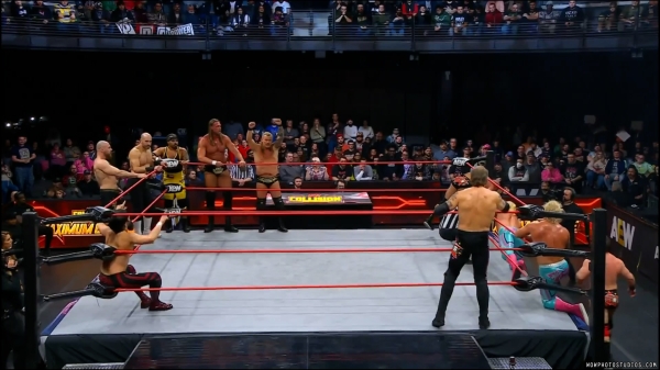 Click to view full size image
==============
wowcollision20250118_00_05_21_00_Still434.jpg wowcollision20250118_00_05_21_00_Still434.jpg