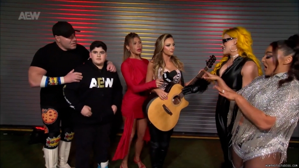 Click to view full size image
==============
wowcollision20250125_00_03_51_20_Still456.jpg wowcollision20250125_00_03_51_20_Still456.jpg