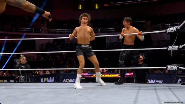 Click to view full size image
==============
wowcollision20250201_00_00_18_00_Still039.jpg wowcollision20250201_00_00_18_00_Still039.jpg