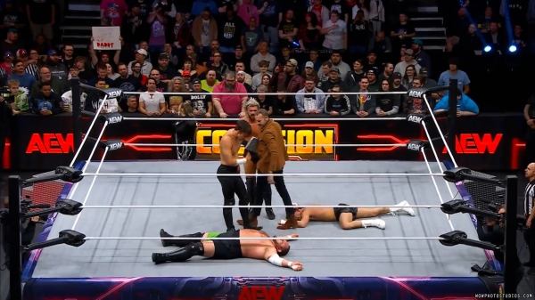 Click to view full size image
==============
wowcollision20250201_00_00_41_00_Still100.jpg wowcollision20250201_00_00_41_00_Still100.jpg