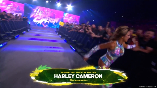 Click to view full size image
==============
wowcollision20250215_00_01_39_00_Still027.jpg wowcollision20250215_00_01_39_00_Still027.jpg