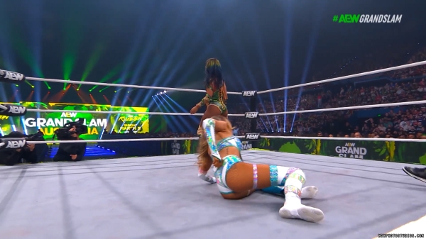 Click to view full size image
==============
wowcollision20250215_00_01_48_15_Still081.jpg wowcollision20250215_00_01_48_15_Still081.jpg