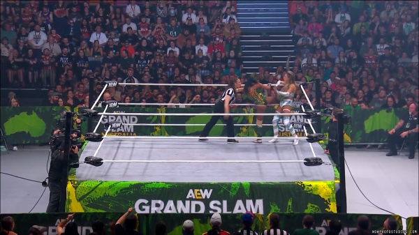 Click to view full size image
==============
wowcollision20250215_00_01_56_05_Still127.jpg wowcollision20250215_00_01_56_05_Still127.jpg