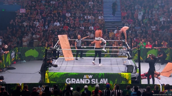 Click to view full size image
==============
wowcollision20250215_00_03_31_05_Still418.jpg wowcollision20250215_00_03_31_05_Still418.jpg