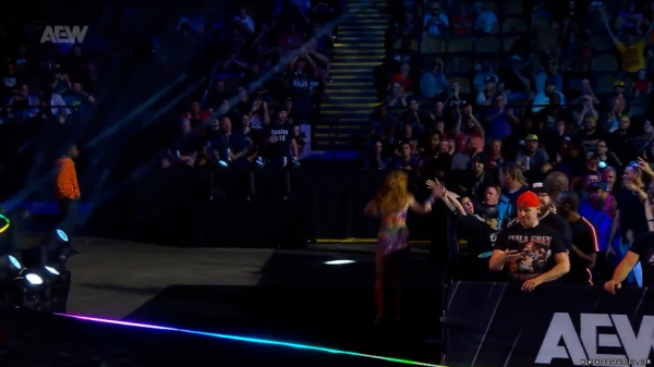 Click to view full size image
==============
wowdynamite20240904_00_00_30_00_Still151.jpg wowdynamite20240904_00_00_30_00_Still151.jpg