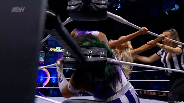 Click to view full size image
==============
wowdynamite20240904_00_01_44_20_Still465.jpg wowdynamite20240904_00_01_44_20_Still465.jpg