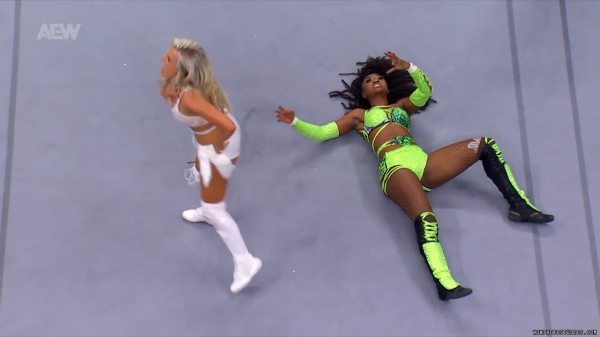 Click to view full size image
==============
wowdynamite20240911_00_01_54_20_Still493.jpg wowdynamite20240911_00_01_54_20_Still493.jpg