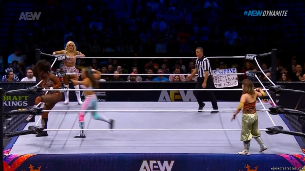 Click to view full size image
==============
wowdynamite20240918_00_00_33_00_Still147.jpg wowdynamite20240918_00_00_33_00_Still147.jpg