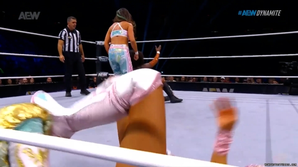 Click to view full size image
==============
wowdynamite20240918_00_00_48_10_Still239.jpg wowdynamite20240918_00_00_48_10_Still239.jpg