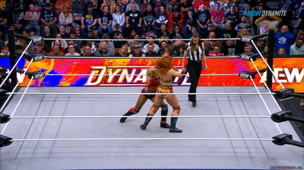 Click to view full size image
==============
wowdynamite20250101_00_01_54_20_Still060.jpg wowdynamite20250101_00_01_54_20_Still060.jpg