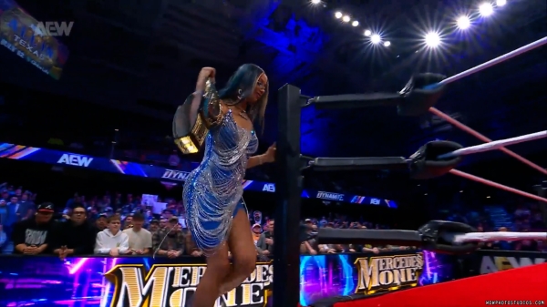 Click to view full size image
==============
wowdynamite20250101_00_02_41_00_Still274.jpg wowdynamite20250101_00_02_41_00_Still274.jpg