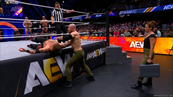 Click to view full size image
==============
wowdynamite20250101_00_05_28_25_Still431.jpg wowdynamite20250101_00_05_28_25_Still431.jpg