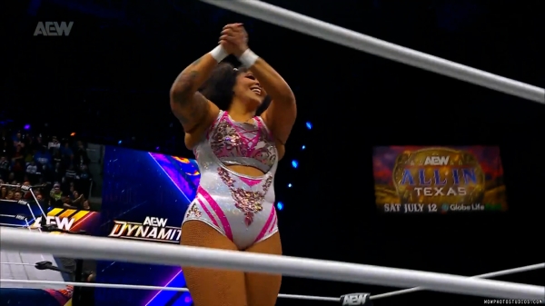 Click to view full size image
==============
wowdynamite20250108_00_05_05_05_Still163.jpg wowdynamite20250108_00_05_05_05_Still163.jpg