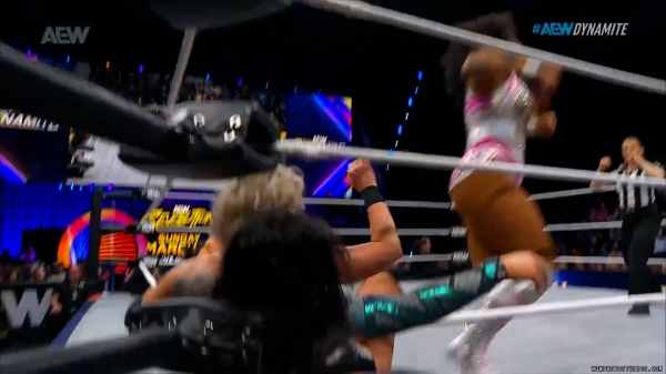 Click to view full size image
==============
wowdynamite20250108_00_05_22_15_Still268.jpg wowdynamite20250108_00_05_22_15_Still268.jpg