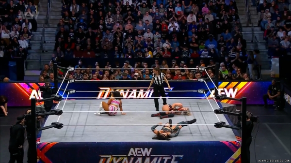 Click to view full size image
==============
wowdynamite20250108_00_05_26_15_Still292.jpg wowdynamite20250108_00_05_26_15_Still292.jpg