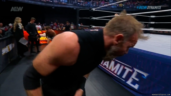 Click to view full size image
==============
wowdynamite20250115_00_03_57_00_Still104.jpg wowdynamite20250115_00_03_57_00_Still104.jpg