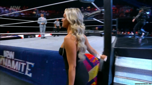 Click to view full size image
==============
wowdynamite20250115_00_04_31_21_Still205.jpg wowdynamite20250115_00_04_31_21_Still205.jpg