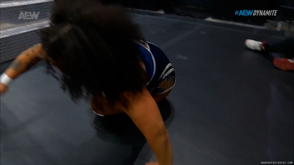 Click to view full size image
==============
wowdynamite20250115_00_05_12_10_Still442.jpg wowdynamite20250115_00_05_12_10_Still442.jpg