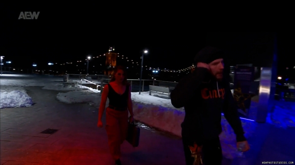 Click to view full size image
==============
wowdynamite20250115_00_05_25_25_Still500.jpg wowdynamite20250115_00_05_25_25_Still500.jpg