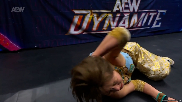 Click to view full size image
==============
wowdynamite20250129_00_05_29_10_Still340.jpg wowdynamite20250129_00_05_29_10_Still340.jpg