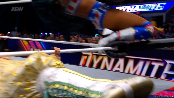 Click to view full size image
==============
wowdynamite20250129_00_05_44_00_Still429.jpg wowdynamite20250129_00_05_44_00_Still429.jpg