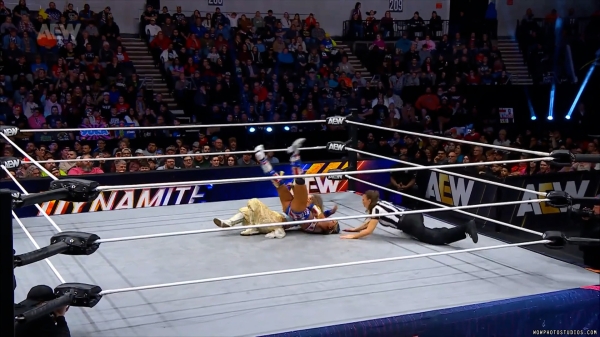 Click to view full size image
==============
wowdynamite20250129_00_05_58_15_Still516.jpg wowdynamite20250129_00_05_58_15_Still516.jpg