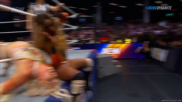 Click to view full size image
==============
wowdynamite20250205_00_04_55_10_Still334.jpg wowdynamite20250205_00_04_55_10_Still334.jpg