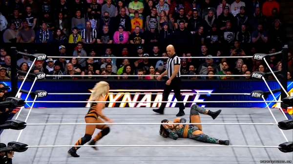 Click to view full size image
==============
wowdynamite20250212_00_04_28_00_Still302.jpg wowdynamite20250212_00_04_28_00_Still302.jpg