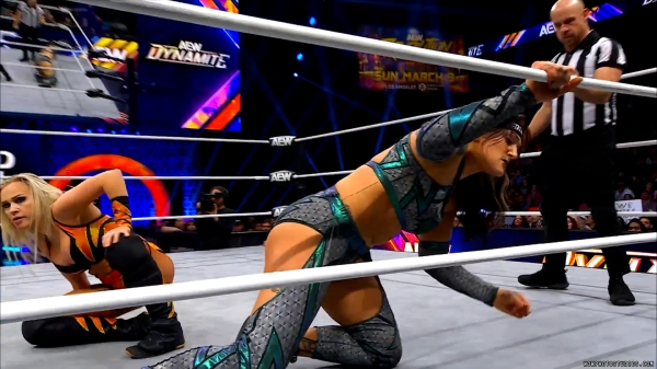 Click to view full size image
==============
wowdynamite20250212_00_04_28_20_Still306.jpg wowdynamite20250212_00_04_28_20_Still306.jpg