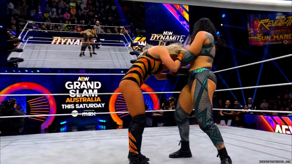 Click to view full size image
==============
wowdynamite20250212_00_04_43_20_Still396.jpg wowdynamite20250212_00_04_43_20_Still396.jpg