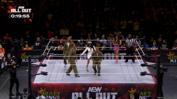 Click to view full size image
==============
wowaewppv20240907_00_01_28_15_Still497.jpg wowaewppv20240907_00_01_28_15_Still497.jpg