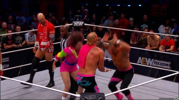 Click to view full size image
==============
wowrampage20240830_00_01_31_00_Still363.jpg wowrampage20240830_00_01_31_00_Still363.jpg