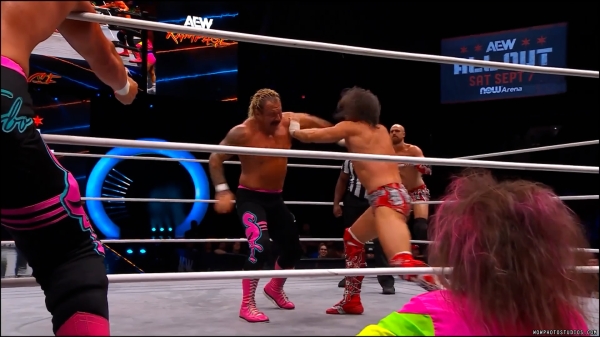 Click to view full size image
==============
wowrampage20240830_00_01_36_20_Still391.jpg wowrampage20240830_00_01_36_20_Still391.jpg