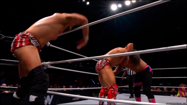 Click to view full size image
==============
wowrampage20240830_00_02_01_15_Still450.jpg wowrampage20240830_00_02_01_15_Still450.jpg