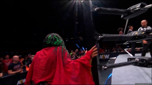 Click to view full size image
==============
wowrampage20240830_00_02_25_15_Still493.jpg wowrampage20240830_00_02_25_15_Still493.jpg