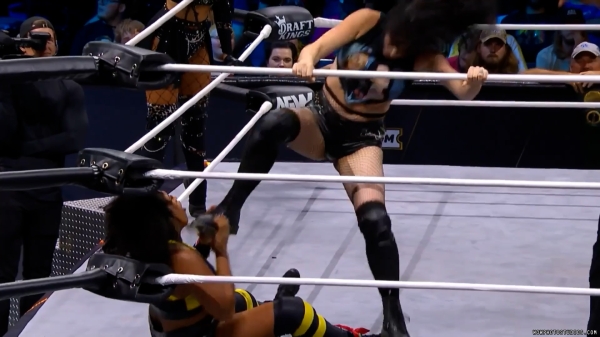 Click to view full size image
==============
wowrampage20240913_00_00_32_20_Still185.jpg wowrampage20240913_00_00_32_20_Still185.jpg