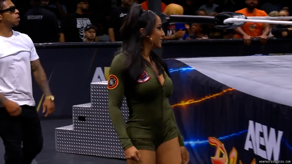 Click to view full size image
==============
wowrampage20240913_00_01_16_10_Still379.jpg wowrampage20240913_00_01_16_10_Still379.jpg