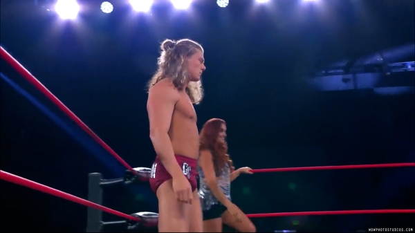 Click to view full size image
==============
wowroh20240905_00_01_26_20_Still477.jpg wowroh20240905_00_01_26_20_Still477.jpg