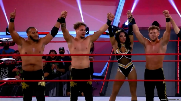 Click to view full size image
==============
wowroh20240912_00_01_07_00_Still324.jpg wowroh20240912_00_01_07_00_Still324.jpg