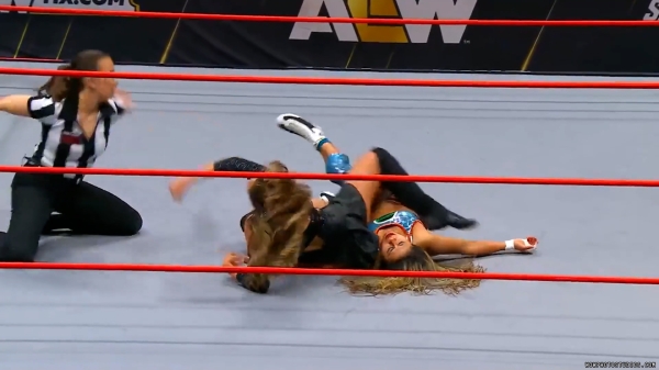 Click to view full size image
==============
wowroh20250103_00_02_00_25_Still348.jpg wowroh20250103_00_02_00_25_Still348.jpg