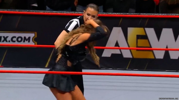 Click to view full size image
==============
wowroh20250103_00_02_01_05_Still350.jpg wowroh20250103_00_02_01_05_Still350.jpg