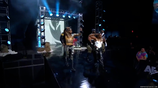 Click to view full size image
==============
wowroh20250103_00_02_10_10_Still402.jpg wowroh20250103_00_02_10_10_Still402.jpg